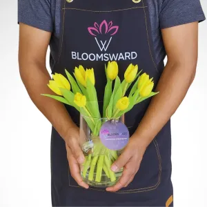 The Everyday Charm - 10 yellow tulips