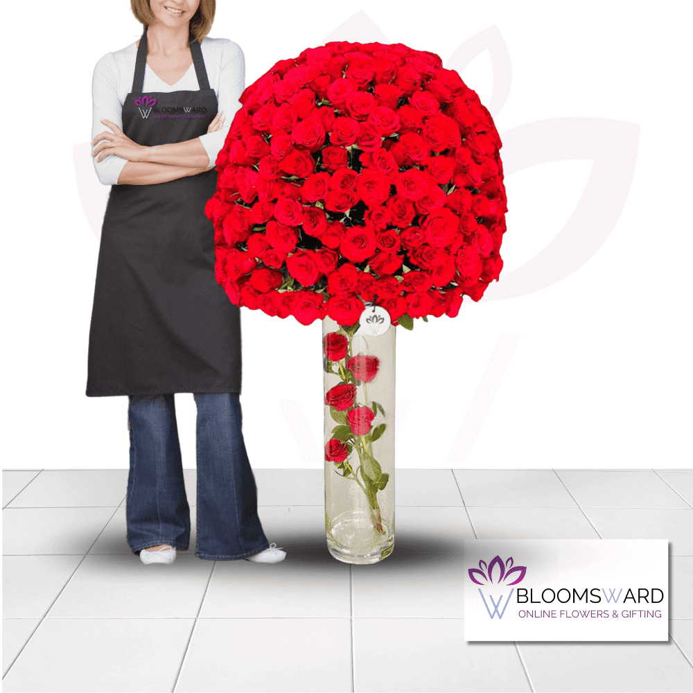 Symbol of Love - 150 Rose & 500 gm Patchi